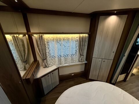 Coachman Lusso 1  29