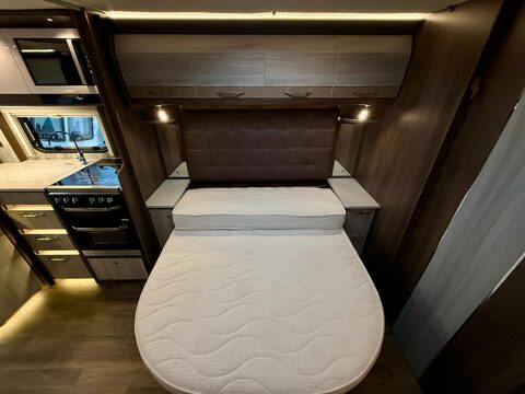 Coachman Lusso 1  27