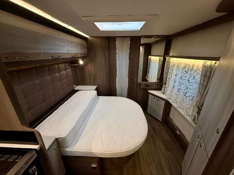 Coachman Lusso 1  26