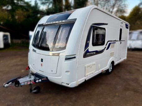Coachman Pastiche 460