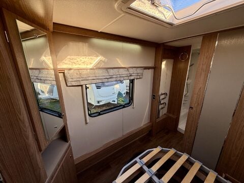 Coachman Laser 650 24