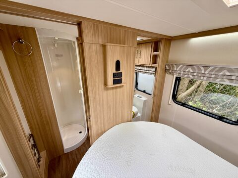 Coachman Pastiche 545 29