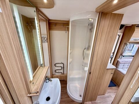 Coachman Pastiche 545 27