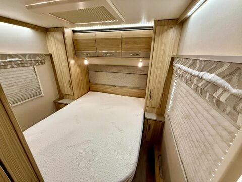 Coachman Pastiche 545 34