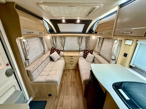 Coachman Pastiche 545 30