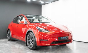 Tesla Model Y Performance, Full Self Driving, Black interior, Pano Roof, Track Mode 5