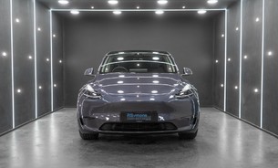 Tesla Model Y Long Range, One Owner VAT Qualifying Black Interior Premium Sound Pano Roof 4