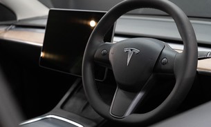 Tesla Model Y Long Range, One Owner VAT Qualifying Black Interior Premium Sound Pano Roof 10