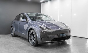 Tesla Model Y Performance, ONLY 340 Miles, save over £10,000! Full Self Driving, Tow Bar 3