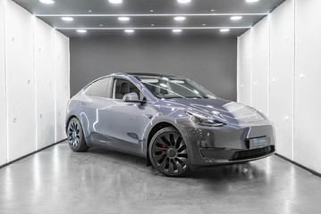 Tesla Model Y Performance, ONLY 340 Miles! Full Self Driving, Tow Bar, Panoramic Roof