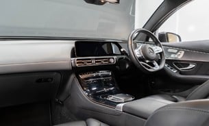 Mercedes-Benz EQC 400 4Matic AMG Line Premium Plus, Head Up Display 21" Alloys Pano Sunroof  2