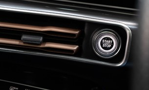 Mercedes-Benz EQC 400 4Matic AMG Line Premium Plus, Head Up Display 21" Alloys Pano Sunroof  17