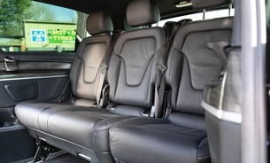Mercedes-Benz Eqv 300 Sport Premium, 7 Seats, Adaptive Cruise, 360 Camera, Power Tailgate 7