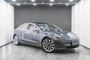Tesla Model 3 Long Range, FULL SELF DRIVING, White Interior, 19'' Sport Wheels, Pano Roof