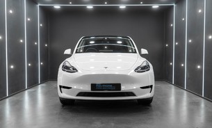 Tesla Model Y Standard Range LFP Battery Heated Seats & Steering Wheel VAT Qualifying 4