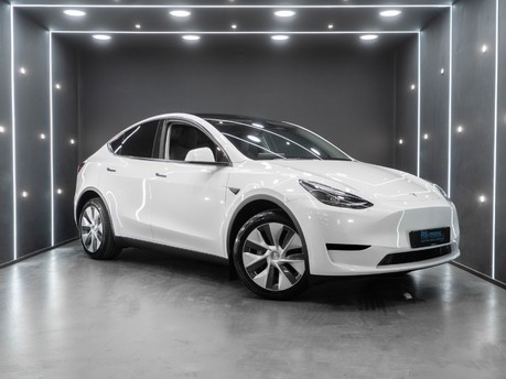 Tesla Model Y Standard Range LFP Battery Heated Seats & Steering Wheel VAT Qualifying