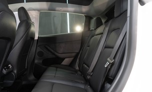 Tesla Model Y Standard Range LFP Battery Heated Seats & Steering Wheel VAT Qualifying 9