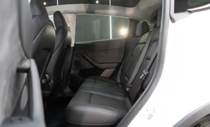 Tesla Model Y Standard Range LFP Battery Heated Seats & Steering Wheel VAT Qualifying 11