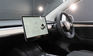Tesla Model Y Standard Range LFP Battery Heated Seats & Steering Wheel VAT Qualifying 7