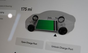 Tesla Model 3 Long Range One Owner TOW BAR Pano Roof Black Interior VAT Qualifying 17