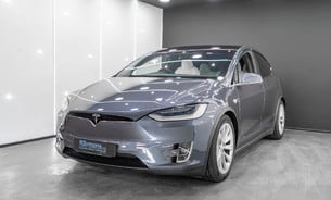 Tesla Model X Long Range Full Self Driving Tow Bar White Interior Sub Zero Hi Fidelity  3