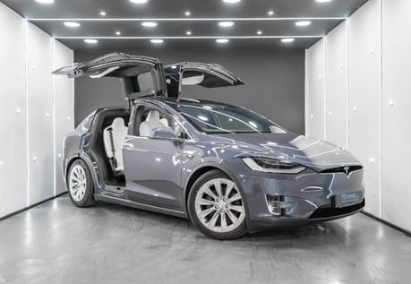Tesla Model X Long Range Full Self Driving Tow Bar White Interior Sub Zero Hi Fidelity 