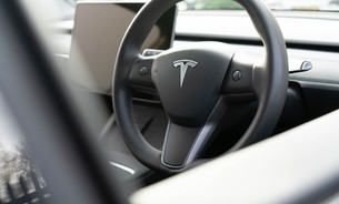 Tesla Model Y Long Range Acceleration Boost Parking Sensors 20" Induction Alloy Wheels  21