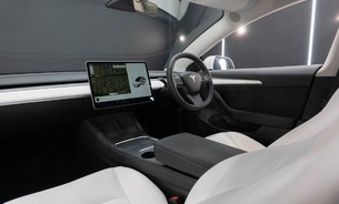 Tesla Model 3 Long Range White Interior Pano Roof Heat Pump Heated Steering Wheel & Seats 12