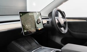 Tesla Model Y Long Range 20" Induction Alloys Pano Roof Black Interior Parking Sensors 10