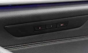 BMW 5 Series 530e M Sport Head Up Display Harman Kardon Rev Camera Comfort Access  16