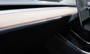 Tesla Model 3 Long Range, Enhanced Autopilot, Auto Lane Change, Navigate on Autopilot 10