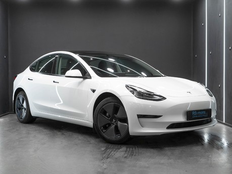 Tesla Model 3 Long Range, Larger 79kWh Battery, Heated Steering Wheel & Seats Pano Roof