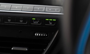 BMW I3 i3s 120AH Apple CarPlay, Harman Kardon Sound, Reversing Camera, FBMWSH 21