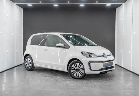 Volkswagen e-up! Reversing Camera, Cruise Control & Lane Keeping, Heated Front Seats