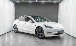 Tesla Model 3 Long Range, One Owner, Heat Pump, Heated Steering Wheel, VAT Qualifying 1