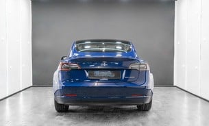 Tesla Model 3 Long Range, Enhanced Autopilot, Heat Pump, Heated Steering Wheel, Pano Roof 6