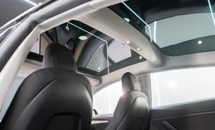 Tesla Model 3 Long Range, Enhanced Autopilot, Heat Pump, Heated Steering Wheel, Pano Roof 10
