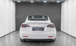 Tesla Model 3 Long Range, One Owner, Heat Pump, Heated Steering Wheel, Low Mileage 7