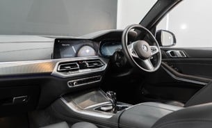 BMW X5 XDrive 45E M Sport, FBMWSH, Sky Lounge Pano Sunroof, 360 Parking Camera 2