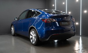 Tesla Model Y Long Range, One Owner, Premium Sound, Black Interior, Panoramic Roof 8
