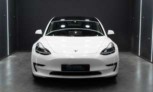 Tesla Model 3 Long Range, Enhanced Autopilot, Auto Lane Change, Navigate on Autopilot 4