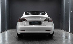 Tesla Model 3 Long Range, Enhanced Autopilot, Auto Lane Change, Navigate on Autopilot 6