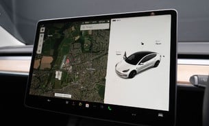 Tesla Model 3 Long Range, Enhanced Autopilot, Auto Lane Change, Navigate on Autopilot 14