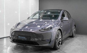 Tesla Model Y Performance, Black Interior, Panoramic Roof, Heated Seats, Track Mode 5