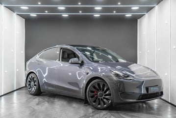 Tesla Model Y Performance, Black Interior, Panoramic Roof, Heated Seats, Track Mode