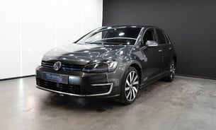 Volkswagen Golf GTE, Adaptive Cruise Reversing Camera Full Leather Just Serviced and MOTd 5