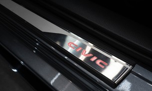 Honda Civic VTEC EX Sport Line FULL Honda History Pano Roof Rev Cam Ambient Lights 13