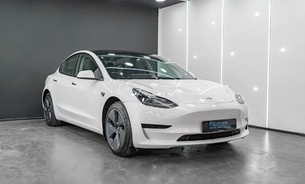 Tesla Model 3 Standard Range Plus, Low Mileage, LFP Battery, Pano Roof, Black Interior 5