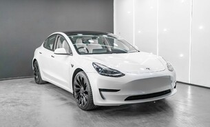 Tesla Model 3 Performance, White interior, Panoramic Roof, Track Mode, Heat Pump 3