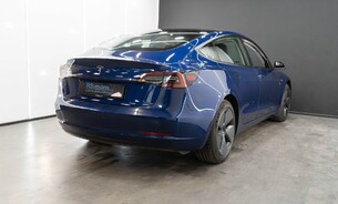 Tesla Model 3 Standard Range Plus Deep Blue Metallic LFP Battery Pano Roof Black Interior 17